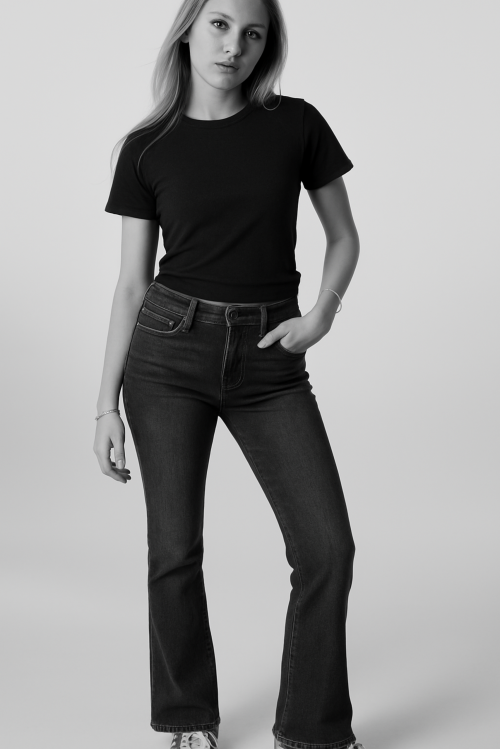 Flare Skinny – W Pocket Flap at Back