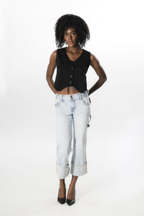 Double-Button Skater Capri with Carpenter Details.