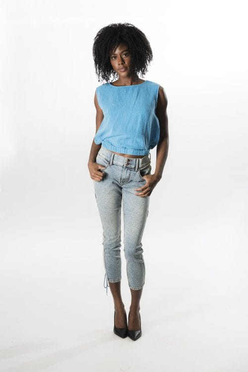 Double-Button Tie-Up Capri with Back Drawcord